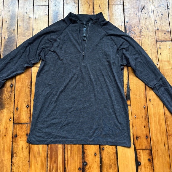 Lululemon Metal Vent Tech Midweight Half Zip Men’s XL Read**